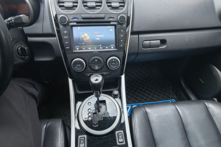 Used Mazda CX-7 2014 2.5L 2WD Premium Edition Interior 5