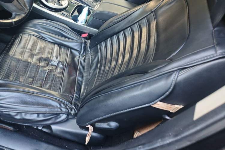 Used Mazda CX-7 2014 2.5L 2WD Premium Edition Left Front Seat