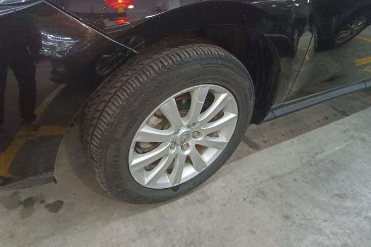 Used Mazda CX-7 2014 2.5L 2WD Luxury Edition Left Front Wheel Hub