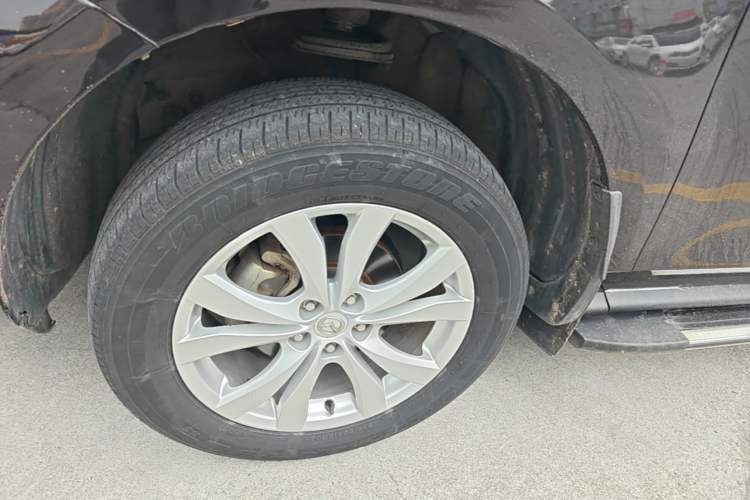 Used Mazda CX-7 2014 2.3T Smart All-Wheel-Drive Sport Edition Left Front Wheel Hub