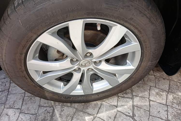 Used Mazda CX-7 2014 2.3T Smart All-Wheel-Drive Sport Edition Left Front Wheel Hub