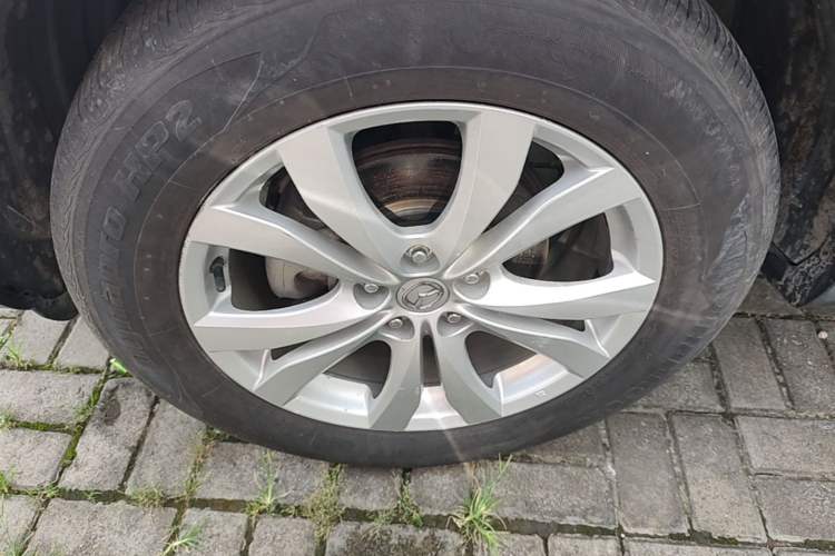 Used Mazda CX-7 2014 2.3T Smart All-Wheel-Drive Sport Edition Left Front Wheel Hub