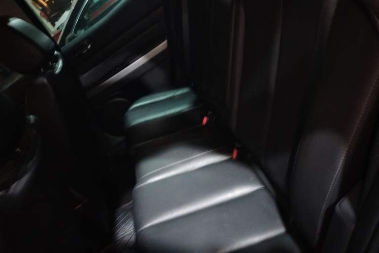Used Mazda CX-7 2014 2.5L 2WD Luxury Edition Left Rear Seat