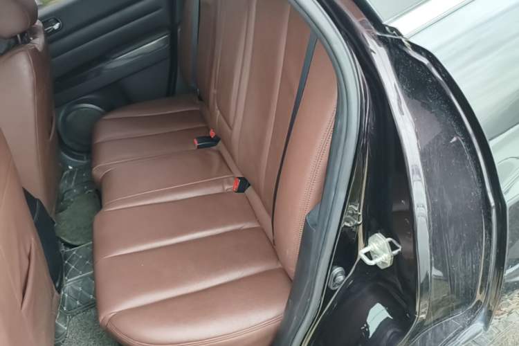 Used Mazda CX-7 2014 2.5L 2WD Fashion Edition Left Rear Seat