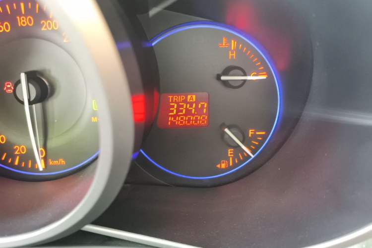 Used Mazda CX-7 2014 2.5L 2WD Fashion Edition Odometer Close Up