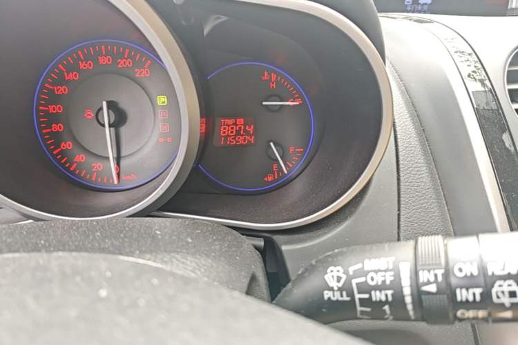 Used Mazda CX-7 2014 2.3T Smart All-Wheel-Drive Sport Edition Odometer Close Up