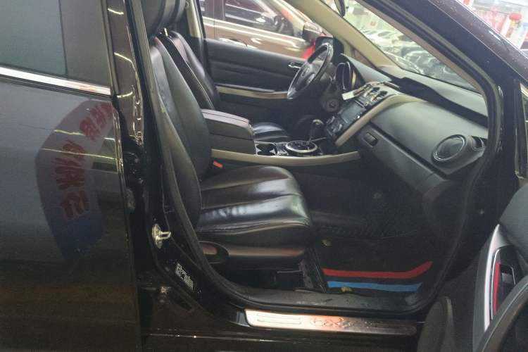 Used Mazda CX-7 2014 2.5L 2WD Luxury Edition Right Front Seat