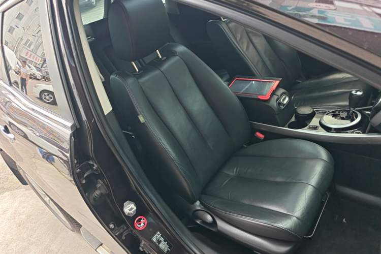 Used Mazda CX-7 2014 2.3T Smart All-Wheel-Drive Sport Edition Right Front Seat