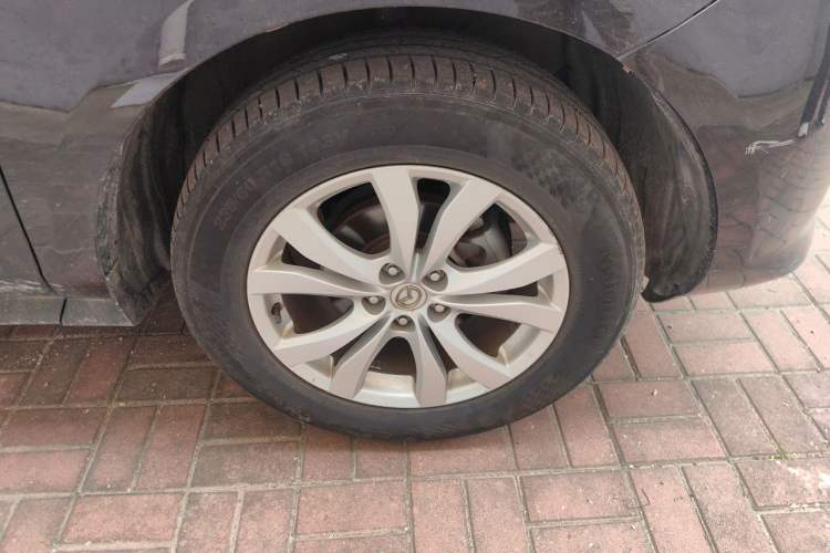 Used Mazda CX-7 2014 2.3T Smart All-Wheel Drive Supreme Edition Right Front Wheel Hub