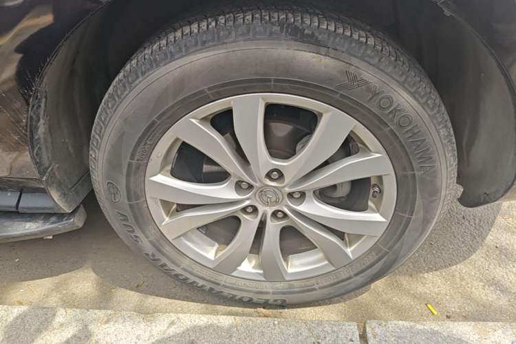Used Mazda CX-7 2014 2.3T Smart All-Wheel-Drive Sport Edition Right Front Wheel Hub