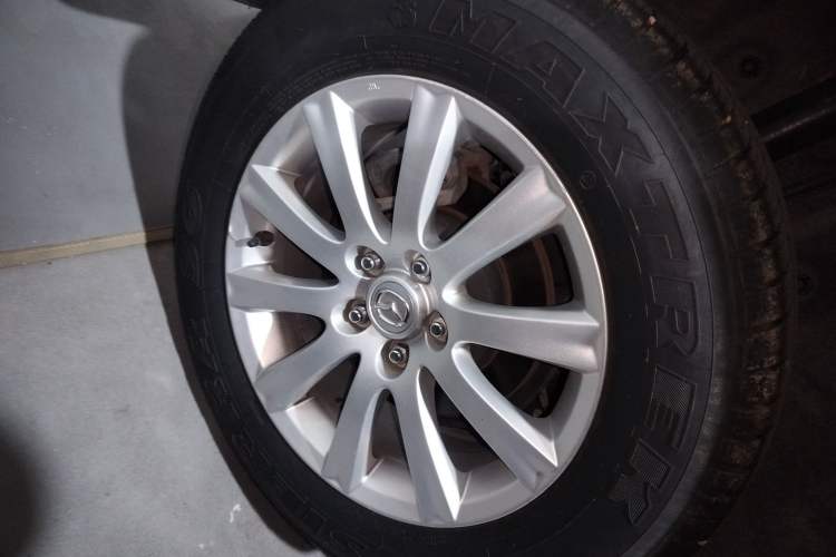 Used Mazda CX-7 2014 2.5L 2WD Luxury Edition Right Rear Wheel Hub
