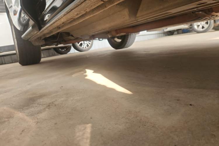 Used Mazda CX-7 2014 2.3T Smart All-Wheel Drive Supreme Edition Right Side Sill
