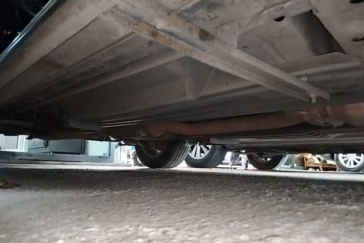 Used Mazda CX-7 2014 2.3T Smart All-Wheel Drive Supreme Edition Right Side Sill