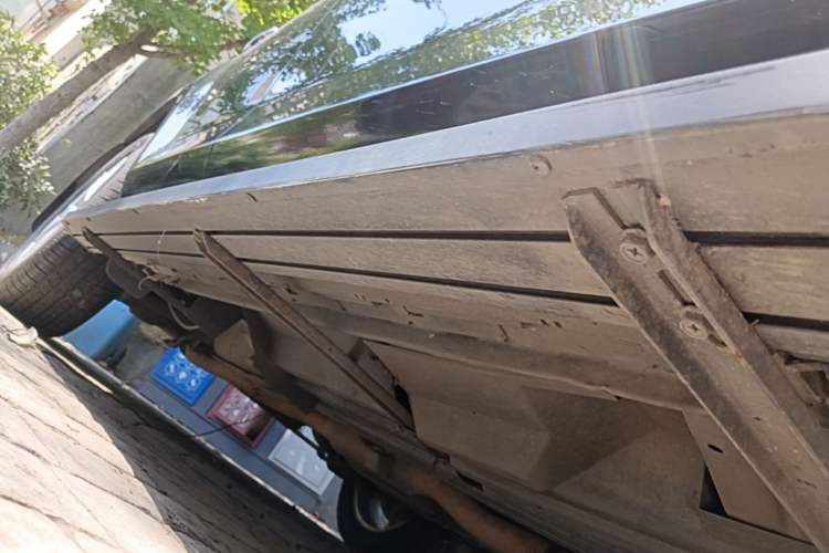 Used Mazda CX-7 2014 2.3T Smart All-Wheel-Drive Sport Edition Right Side Sill