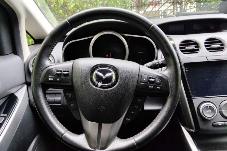 Used Mazda CX-7 2014 2.5L 2WD Premium Edition Steering Wheel