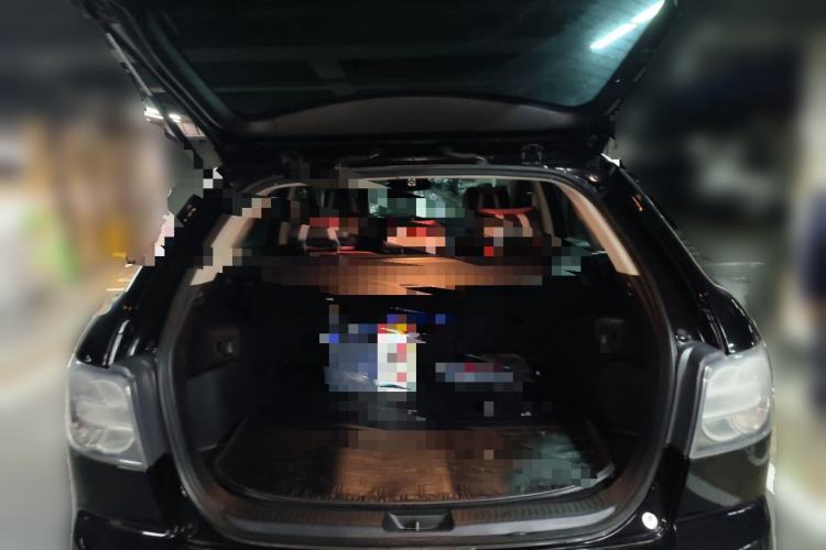 Used Mazda CX-7 2014 2.5L 2WD Luxury Edition Trunk