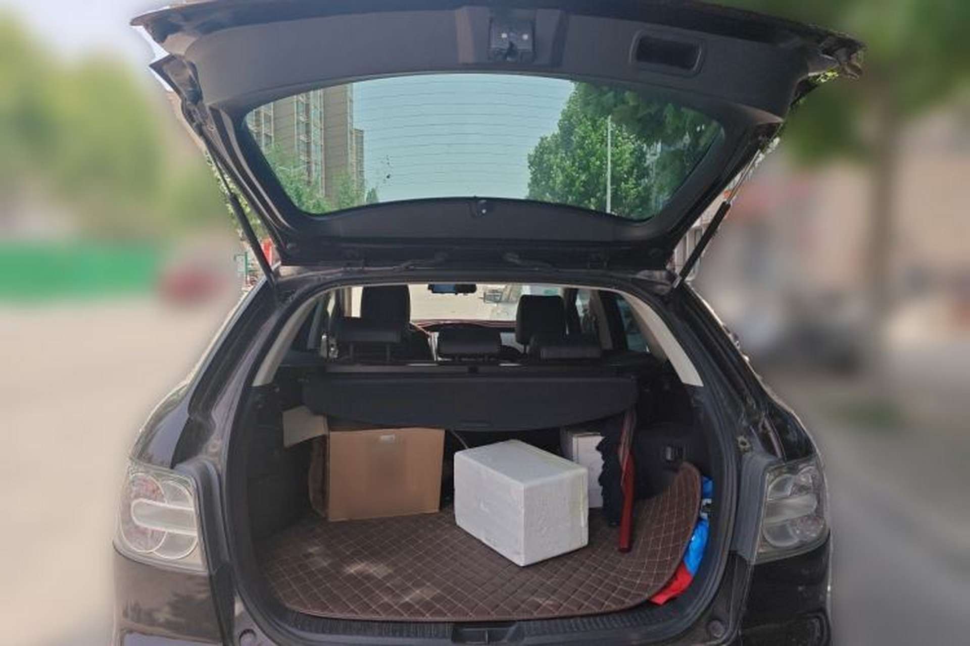 Used Mazda CX-7 2014 2.5L 2WD Luxury Edition Trunk