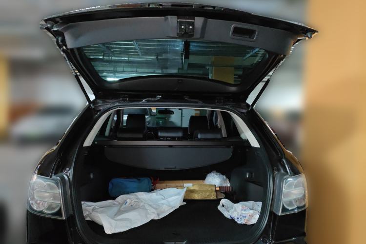 Used Mazda CX-7 2014 2.5L 2WD Luxury Edition Trunk