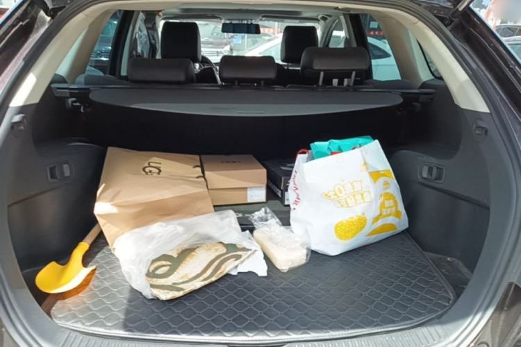 Used Mazda CX-7 2014 2.5L 2WD Luxury Edition Trunk