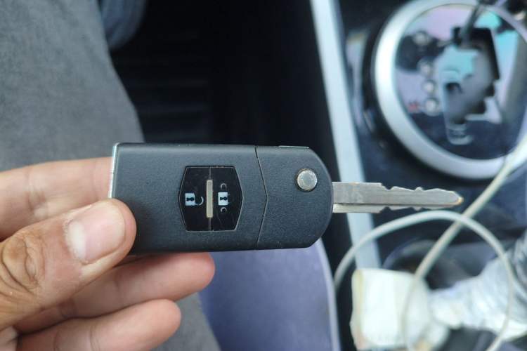 Used Mazda CX-7 2014 2.5L 2WD Fashion Edition Vehicle Key