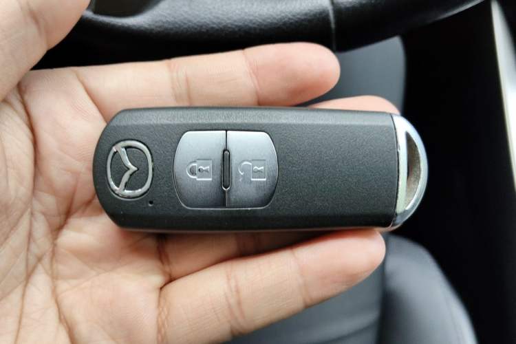 Used Mazda CX-7 2014 2.5L 2WD Premium Edition Vehicle Key