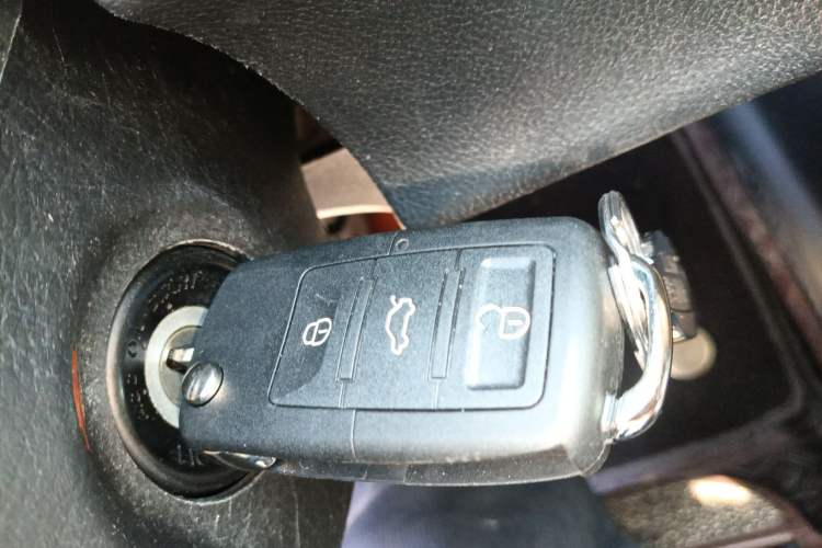 Used Mazda CX-7 2014 2.5L 2WD Fashion Edition Vehicle Key