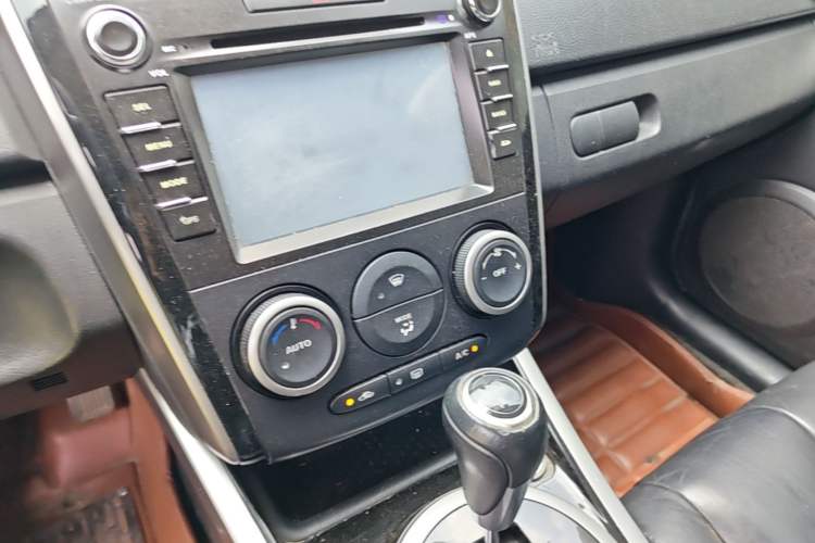 Used Mazda CX-7 2014 2.5L 2WD Luxury Edition Audio And AC Panel