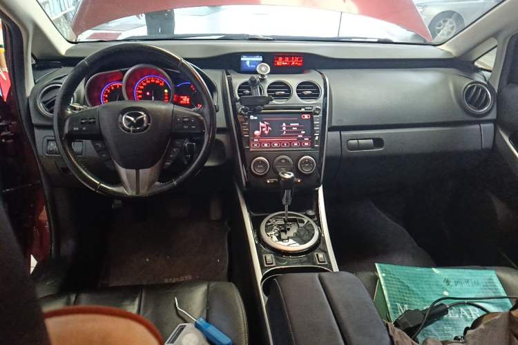 Used Mazda CX-7 2014 2.5L 2WD Luxury Edition Center Console