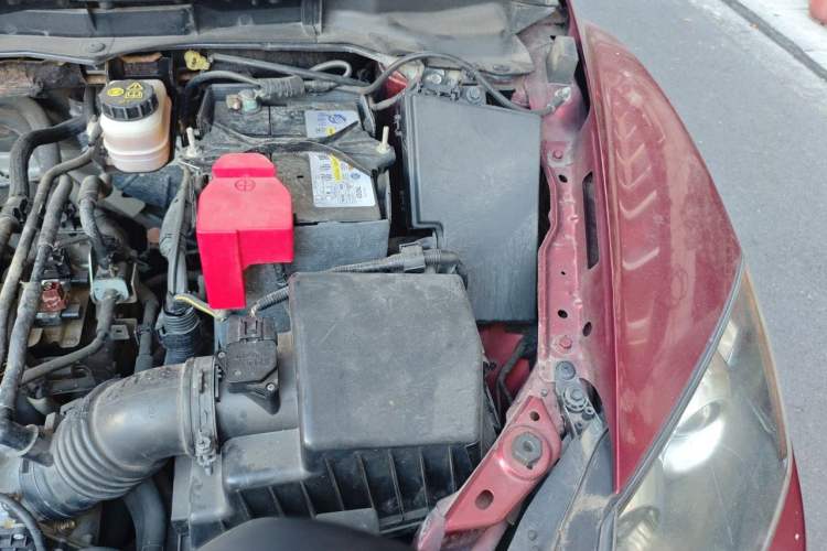 Used Mazda CX-7 2014 2.5L 2WD Fashion Edition Engine Bay Left