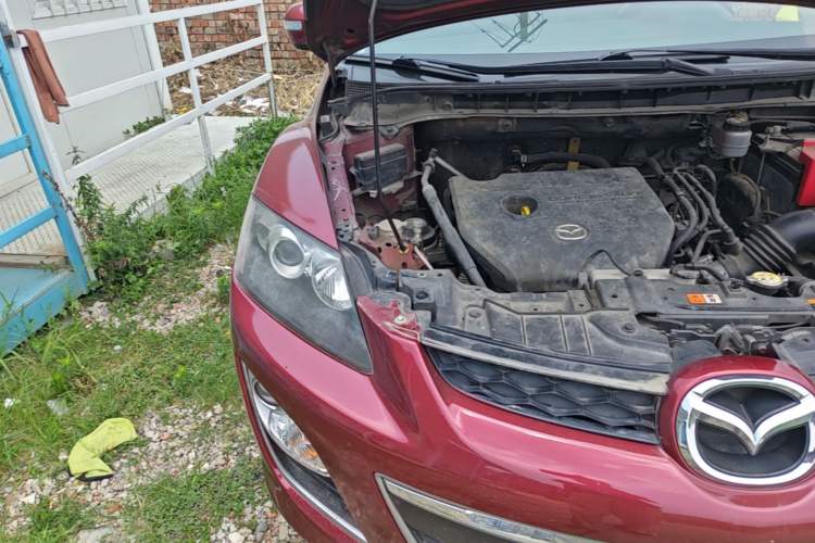 Used Mazda CX-7 2014 2.5L 2WD Luxury Edition Engine Bay Right
