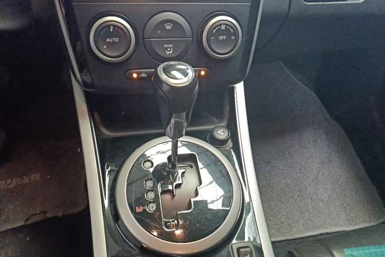 Used Mazda CX-7 2014 2.5L 2WD Luxury Edition Gear Lever