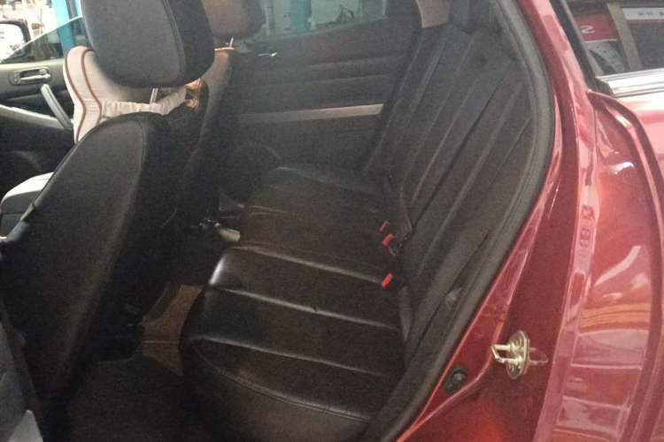 Used Mazda CX-7 2014 2.5L 2WD Luxury Edition Left Rear Seat