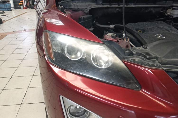Used Mazda CX-7 2014 2.5L 2WD Luxury Edition Right Front Headlight