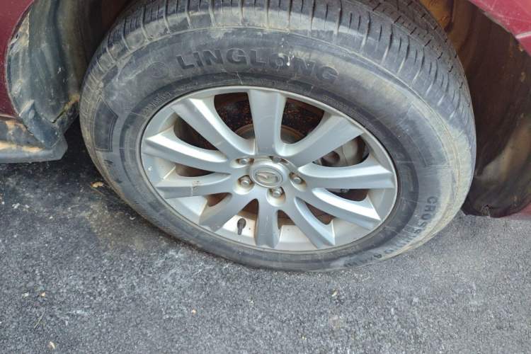 Used Mazda CX-7 2014 2.5L 2WD Fashion Edition Right Front Wheel Hub