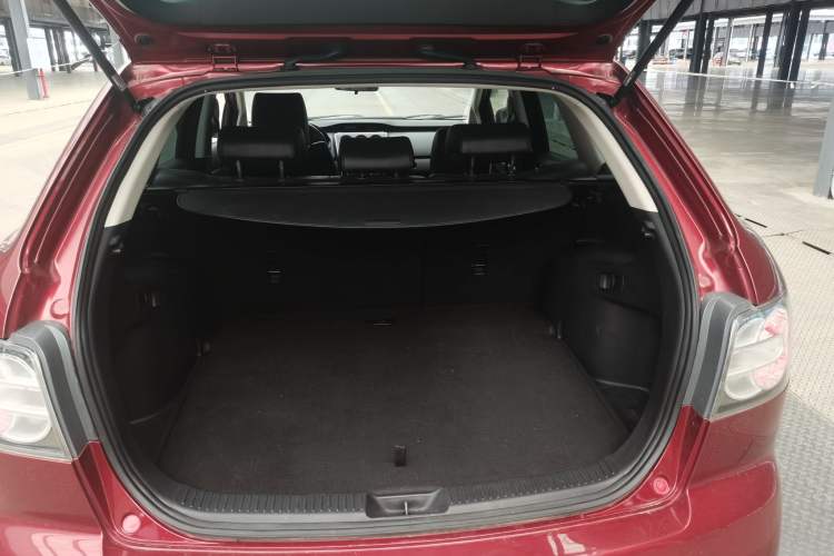 Used Mazda CX-7 2014 2.3T Smart All-Wheel Drive Supreme Edition Trunk
