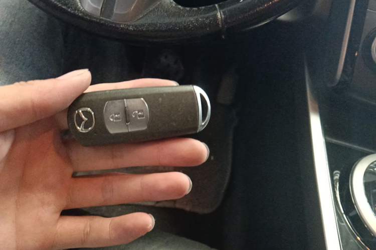 Used Mazda CX-7 2014 2.5L 2WD Luxury Edition Vehicle Key