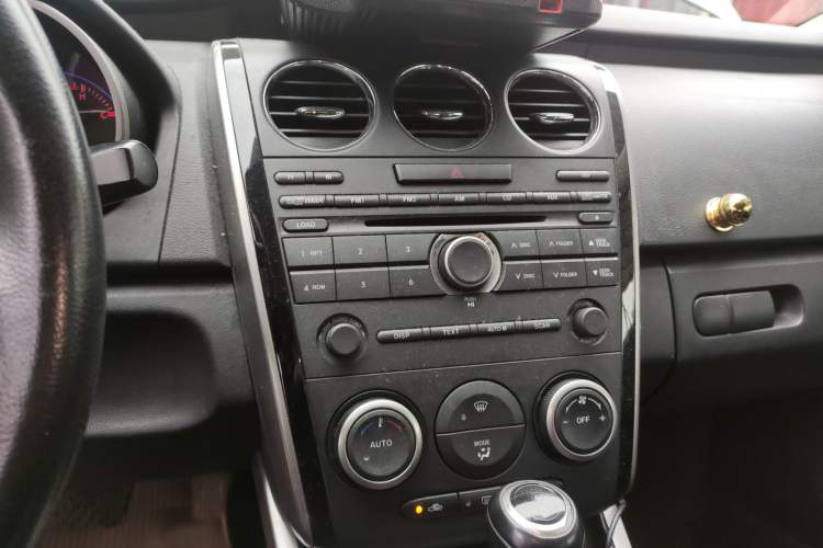 Used Mazda CX-7 2014 2.3T Smart All-Wheel-Drive Sport Edition Audio And AC Panel