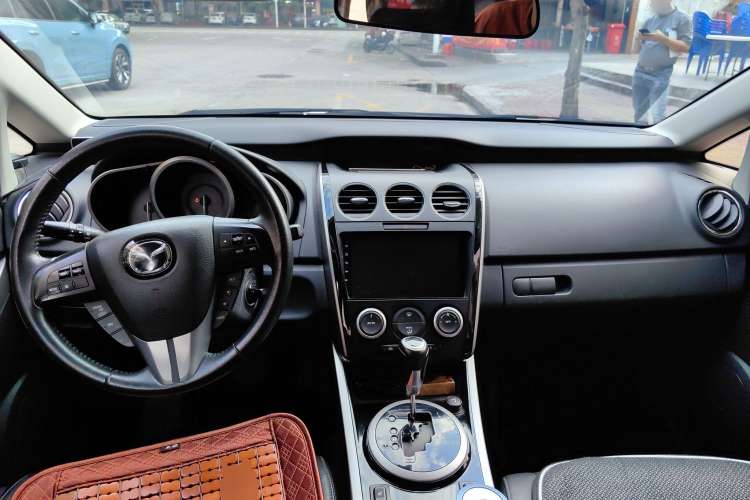 Used Mazda CX-7 2014 2.5L 2WD Premium Edition Center Console
