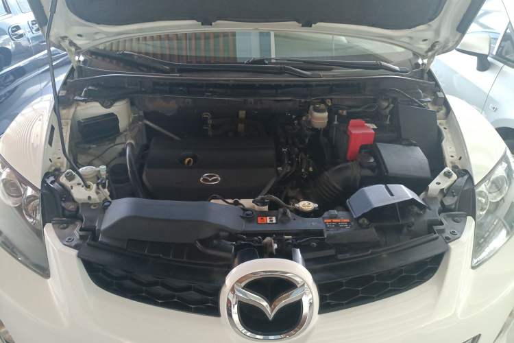Used Mazda CX-7 2014 2.5L 2WD Luxury Edition Engine Bay