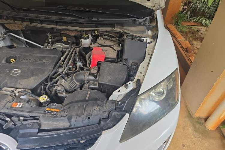 Used Mazda CX-7 2014 2.5L 2WD Luxury Edition Engine Bay Left