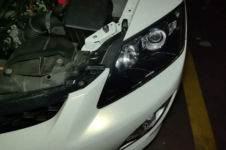 Used Mazda CX-7 2014 2.5L 2WD Fashion Edition Engine Bay Left
