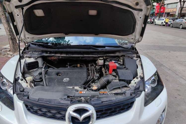 Used Mazda CX-7 2014 2.5L 2WD Premium Edition Engine Bay