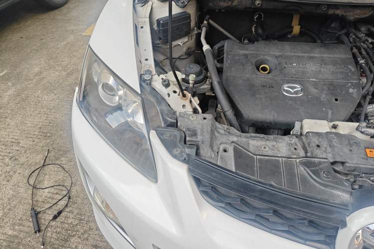 Used Mazda CX-7 2014 2.5L 2WD Fashion Edition Engine Bay Right