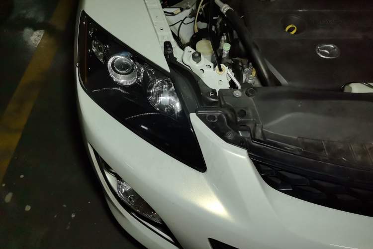 Used Mazda CX-7 2014 2.5L 2WD Fashion Edition Engine Bay Right