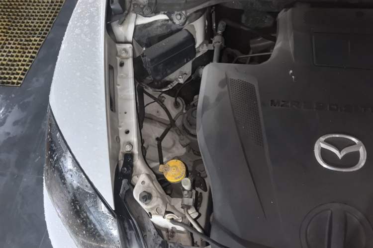 Used Mazda CX-7 2014 2.3T Smart All-Wheel Drive Supreme Edition Engine Bay Right