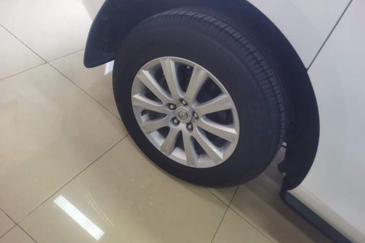 Used Mazda CX-7 2014 2.5L 2WD Luxury Edition Exterior 5
