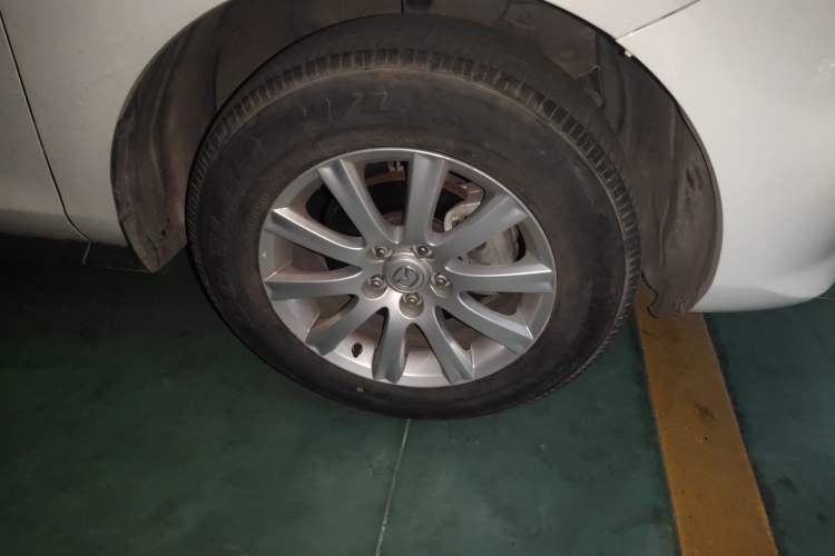 Used Mazda CX-7 2014 2.5L 2WD Premium Edition Exterior 7