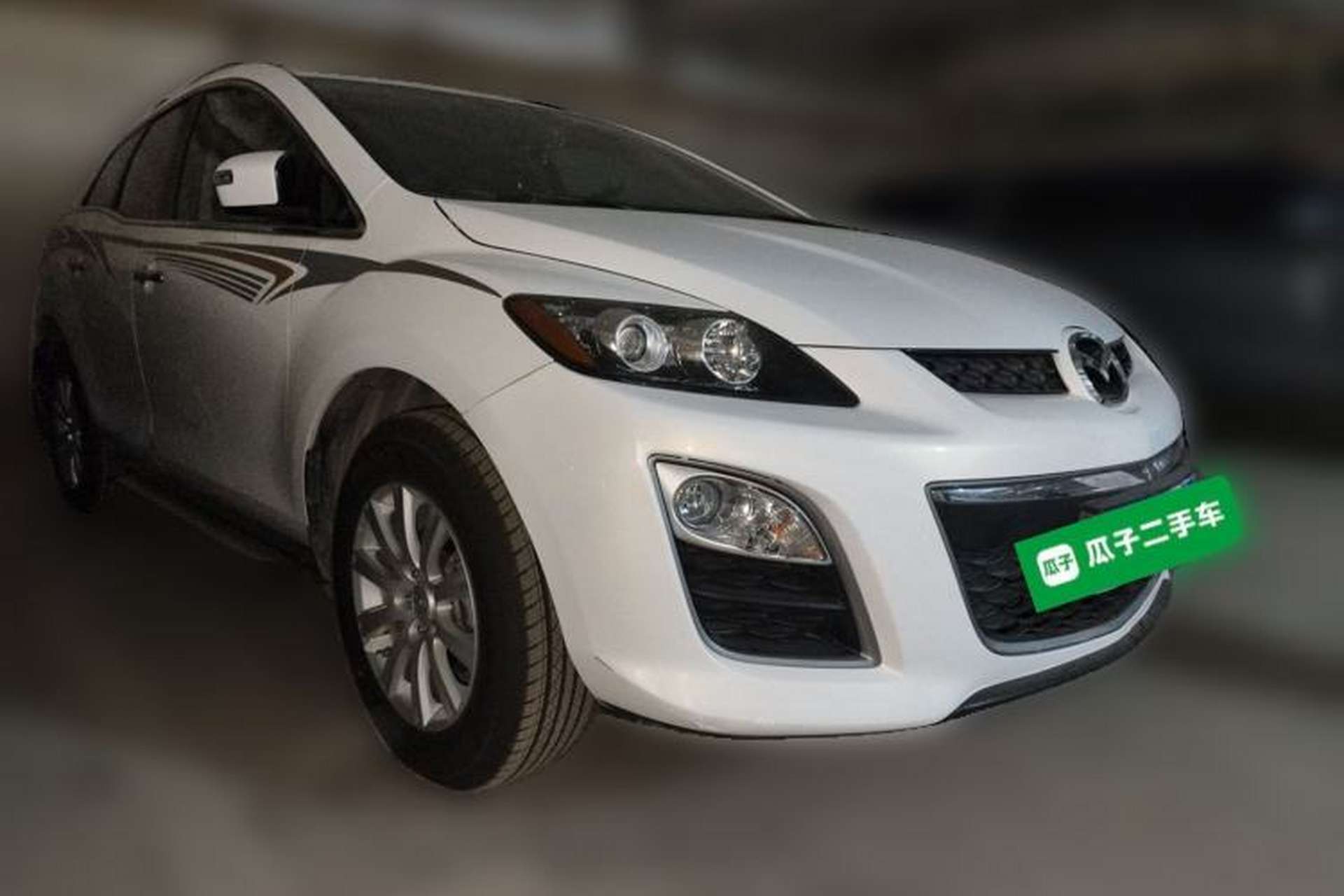 Used Mazda CX-7 2014 2.5L 2WD Luxury Edition Front Right 45 Deg