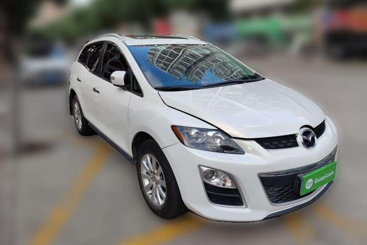 Used Mazda CX-7 2014 2.5L 2WD Premium Edition Front Right 45 Deg