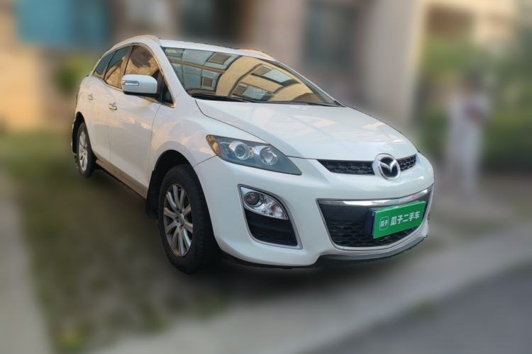 Used Mazda CX-7 2014 2.5L 2WD Fashion Edition Front Right 45 Deg